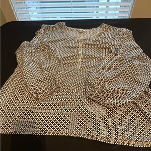 Max Studio Black and White Patterned Blouse